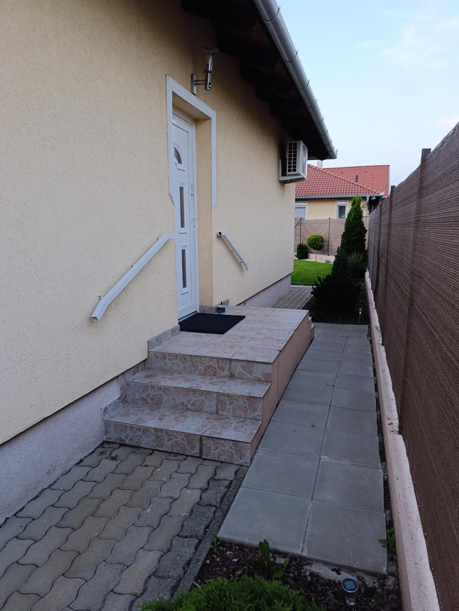 Budapest Airport Apartment エクステリア 写真